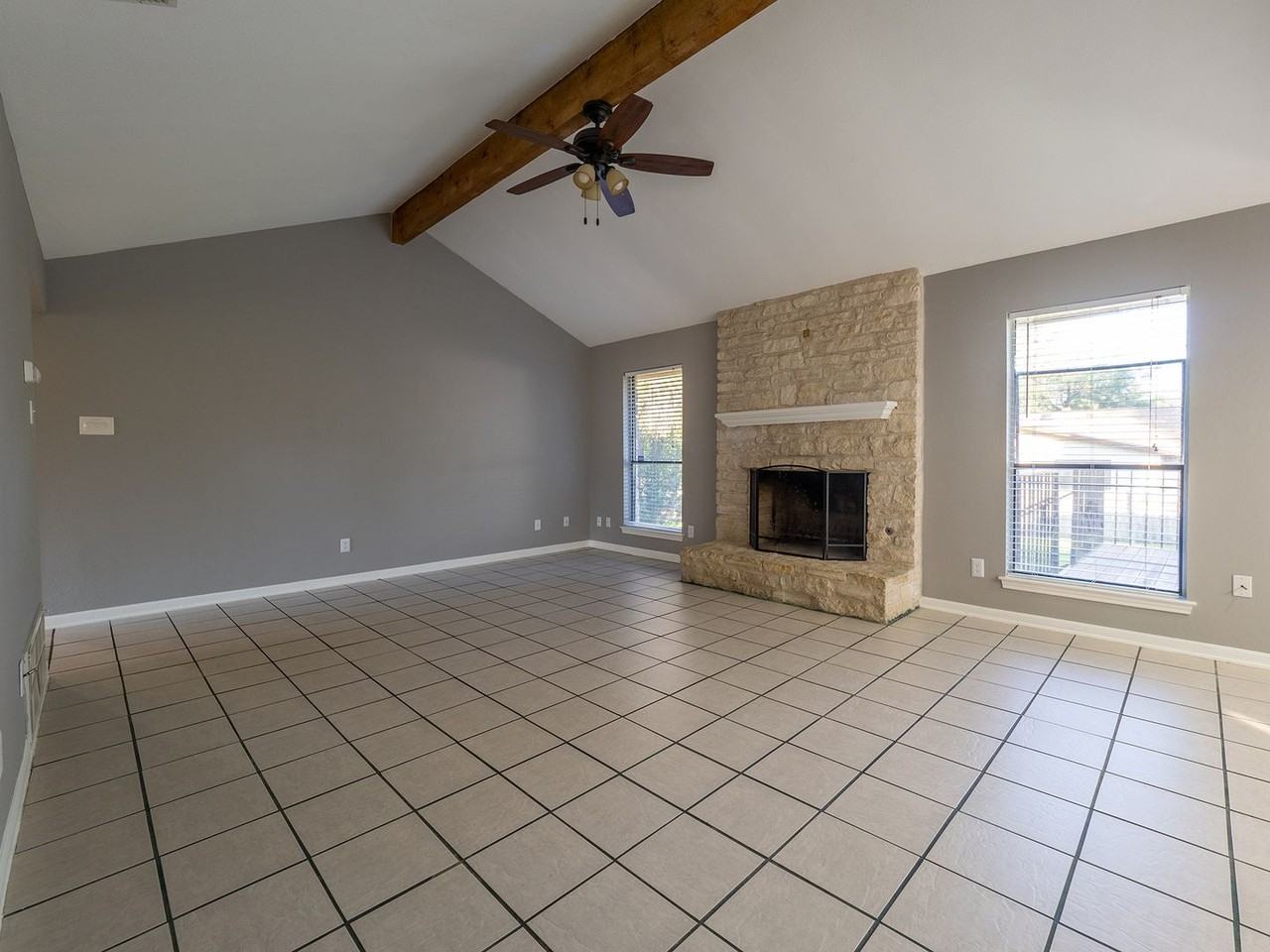 4804 Broadhill Dr - Photo 4 of 22