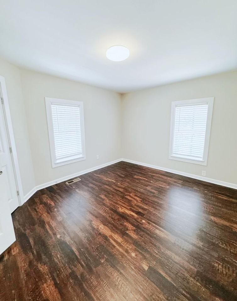 707 N Elizabeth St - Photo 5 of 13