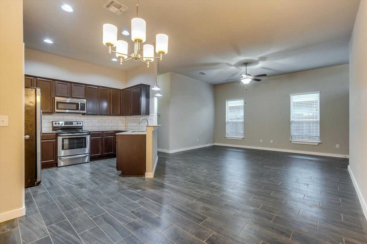 130 Hidden Springs Dr - Photo 4 of 30