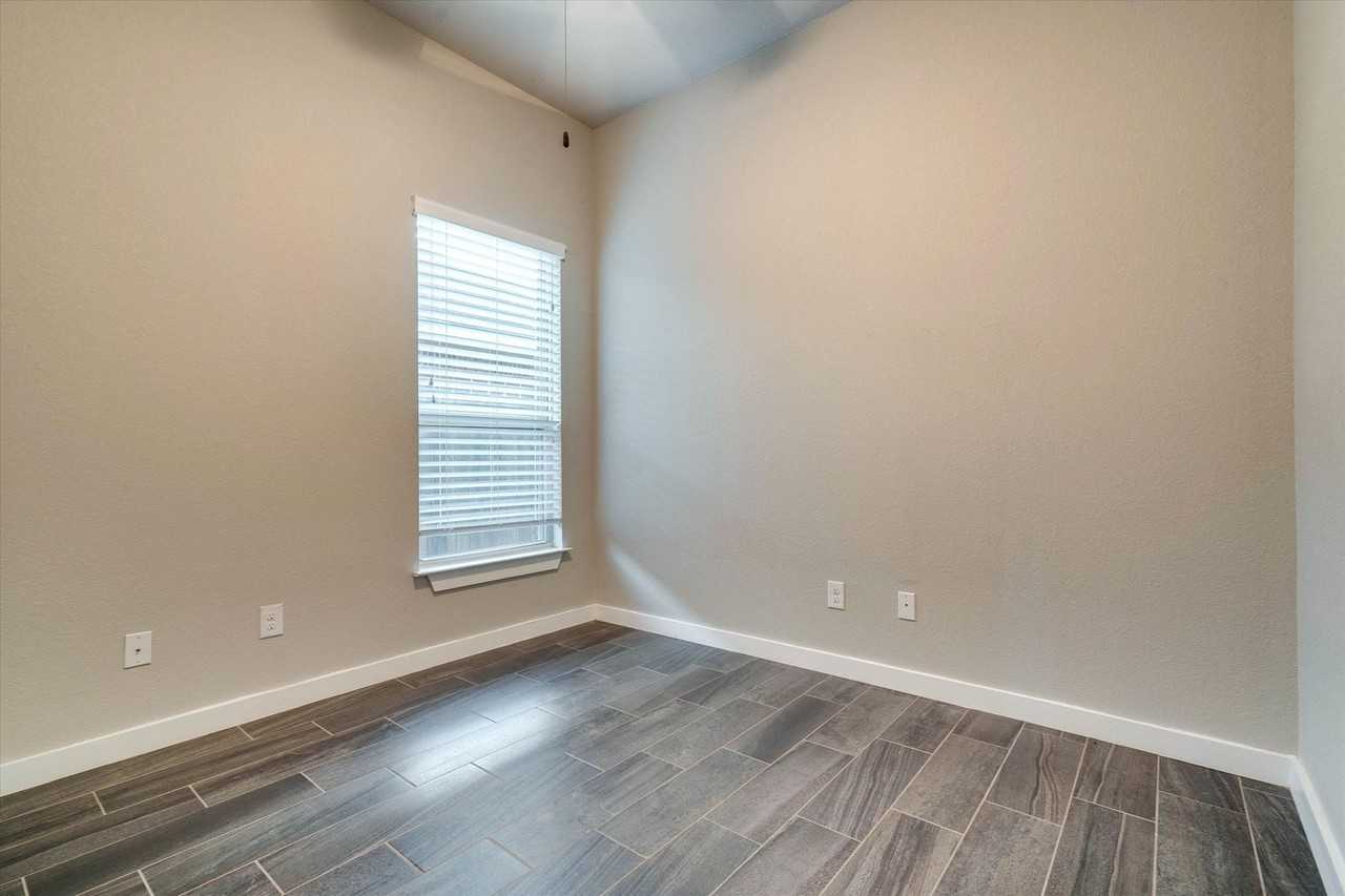 130 Hidden Springs Dr - Photo 7 of 30