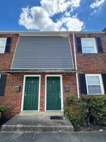 2 bed townhouse! Central Air, laundry. Great location. - Photo 1 of 1
