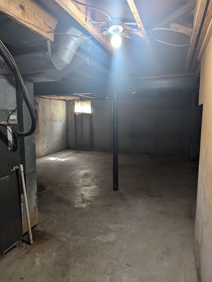 3313 Bridge Manor Dr - Photo 2 of 16