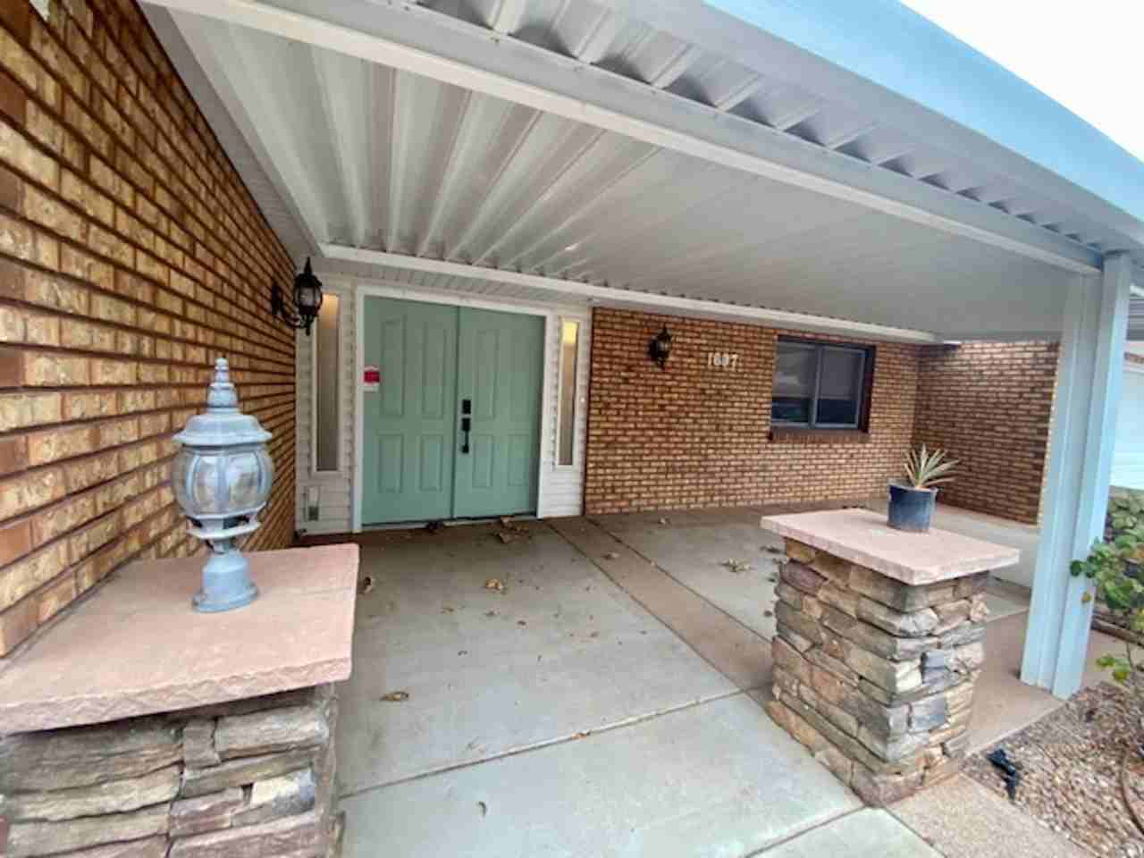 1697 Stucki Dr - Photo 5 of 46