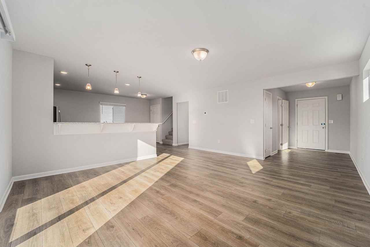 2257 Richardson Ct - Photo 5 of 22