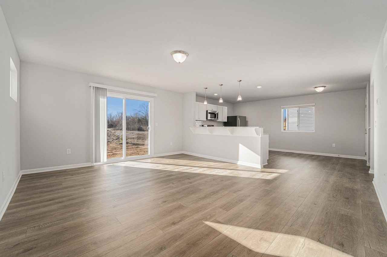 2257 Richardson Ct - Photo 7 of 22