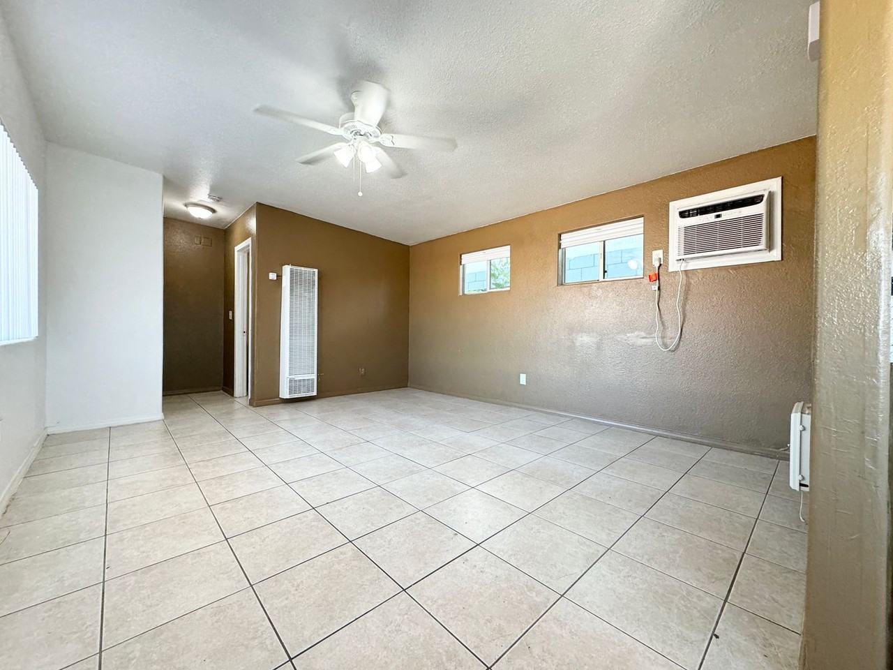 66670 1st St - Photo 2 of 9