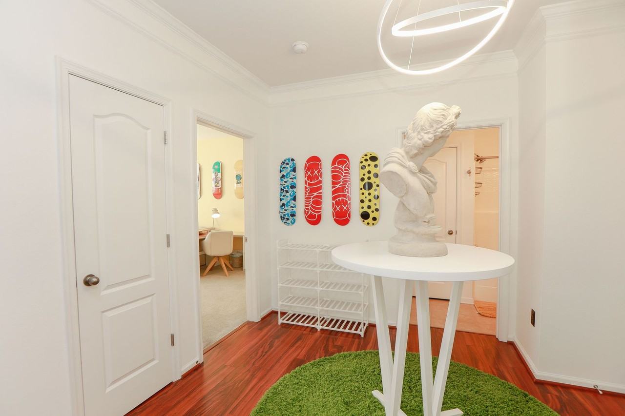 522 Knolls Dr - Photo 3 of 41