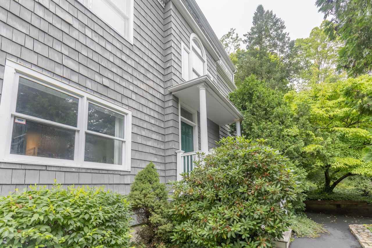 438 Whitney Ave #15 - Photo 2 of 29