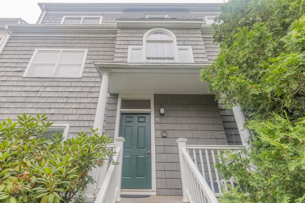 438 Whitney Ave #15 - Photo 3 of 29