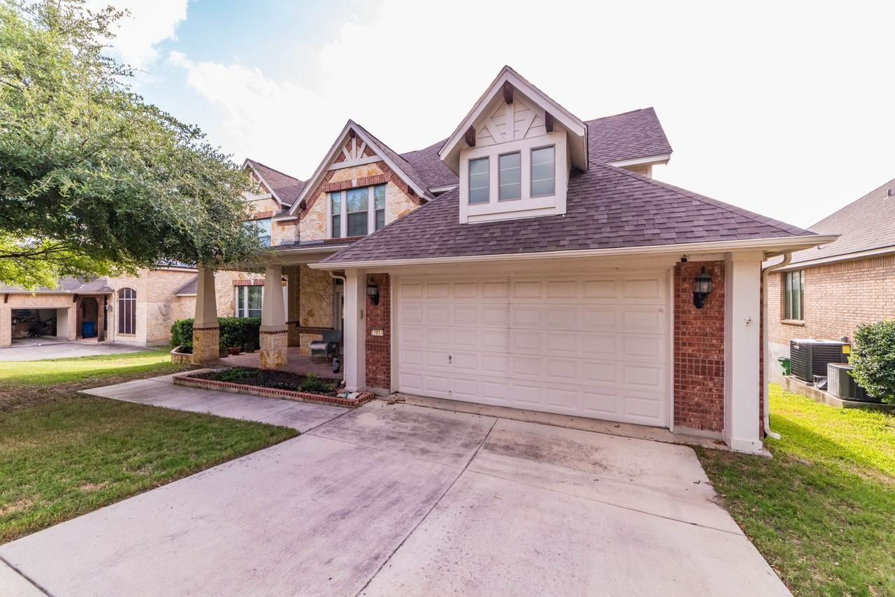 15814 Seekers St - Photo 3 of 38