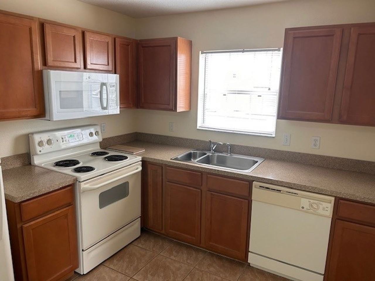 4160 Cleary Way - Photo 3 of 8