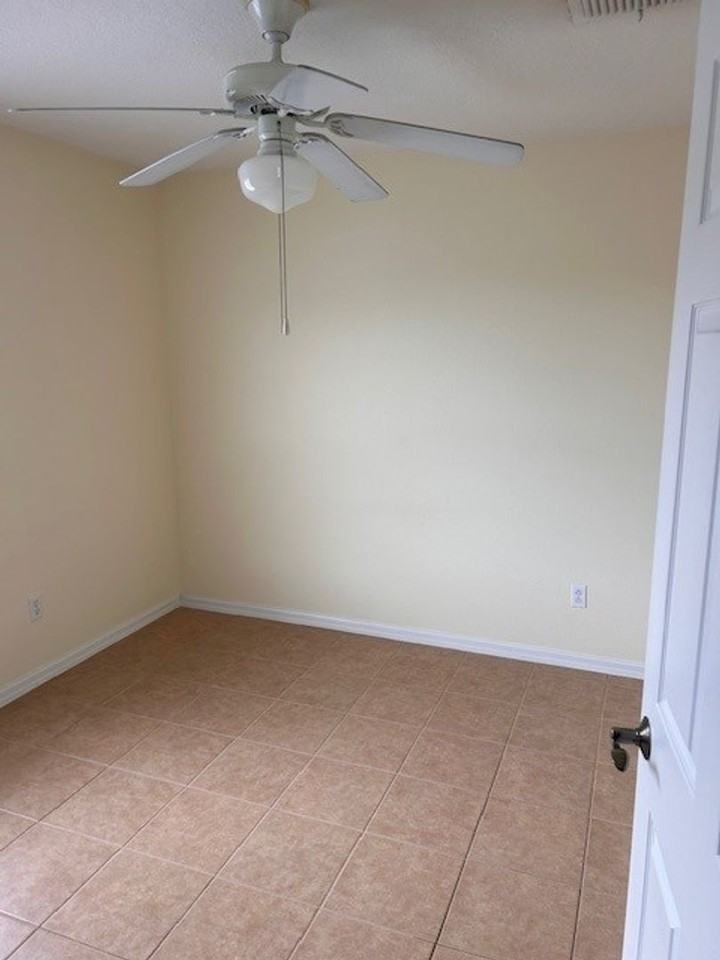 4160 Cleary Way - Photo 6 of 8