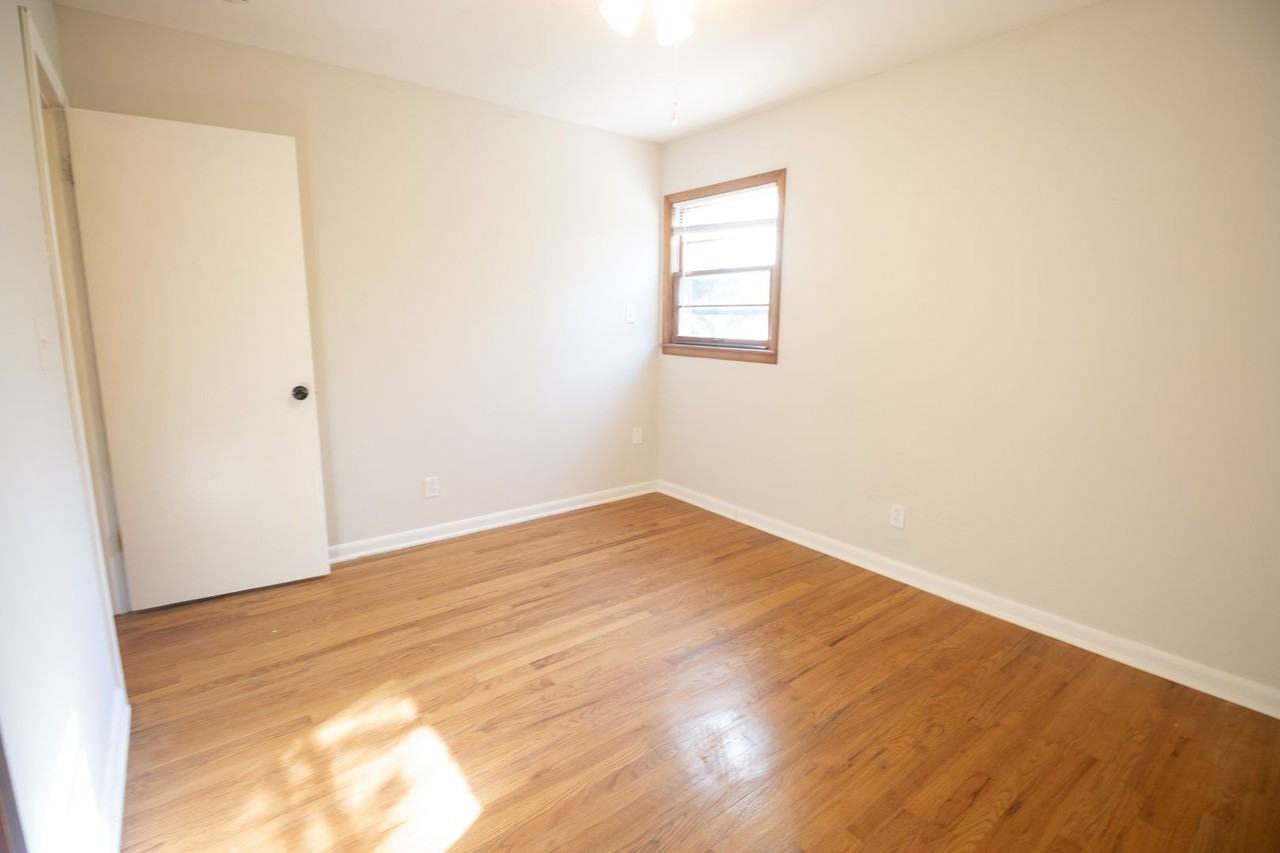 2501 Brookside Ct - Photo 6 of 14