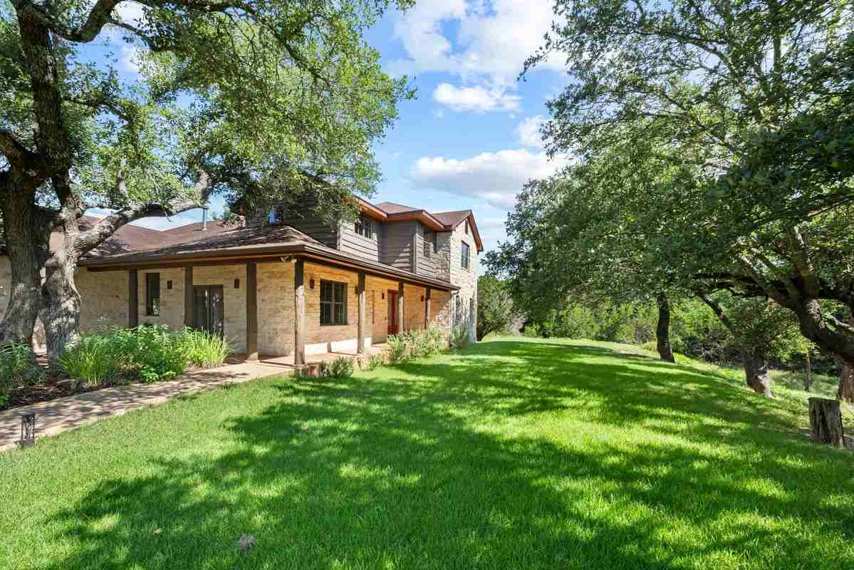 1018 Canyon View Rd - Photo 2 of 8