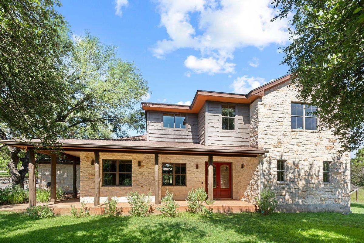 1018 Canyon View Rd - Photo 3 of 8