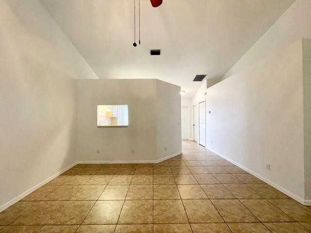 906/908 Cape Coral Pkwy W - Photo 4 of 26