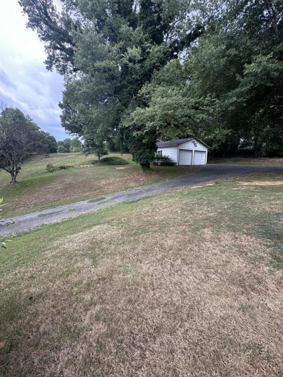 1455 Little Elkin Church Rd - Photo 3 of 16