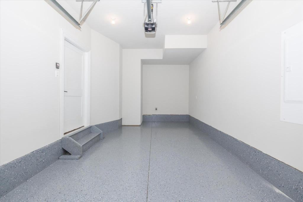 418 N Maxwell Ave - Photo 5 of 30