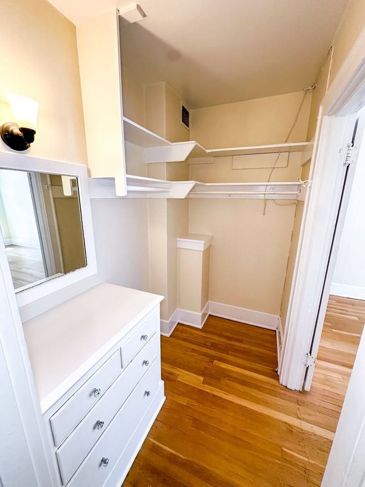 Belmont Apartments - Photo 4 of 10