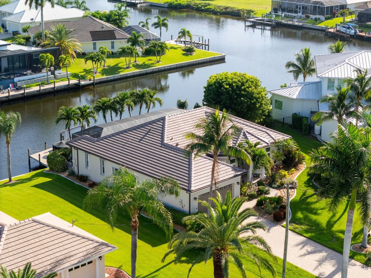 2803 Sw 39th Ter - Photo 3 of 33