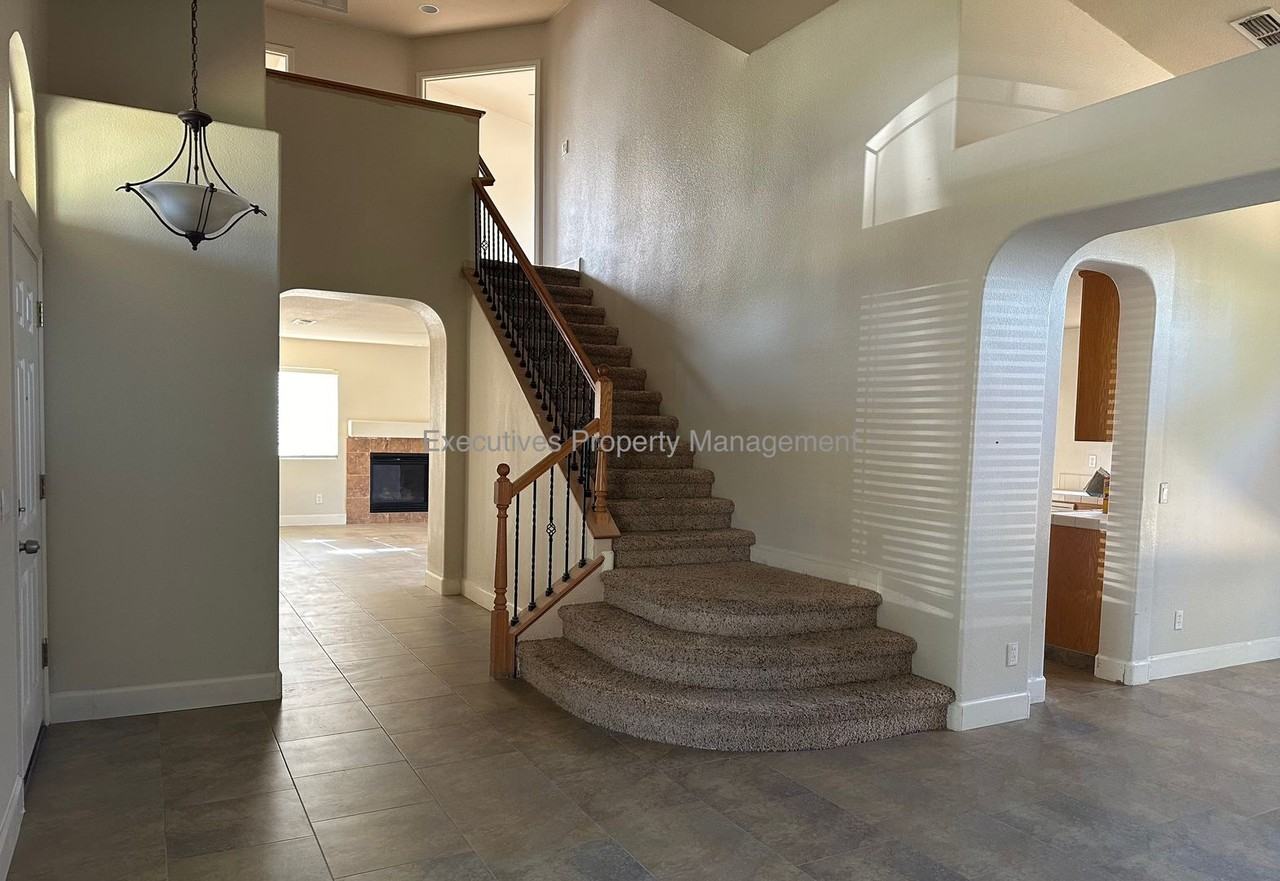 11263 Mallard Cove Dr - Photo 2 of 25