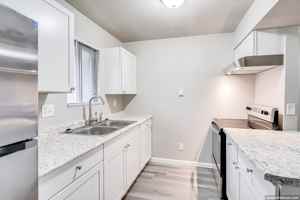 featured image of 390 Bicentennial Ct