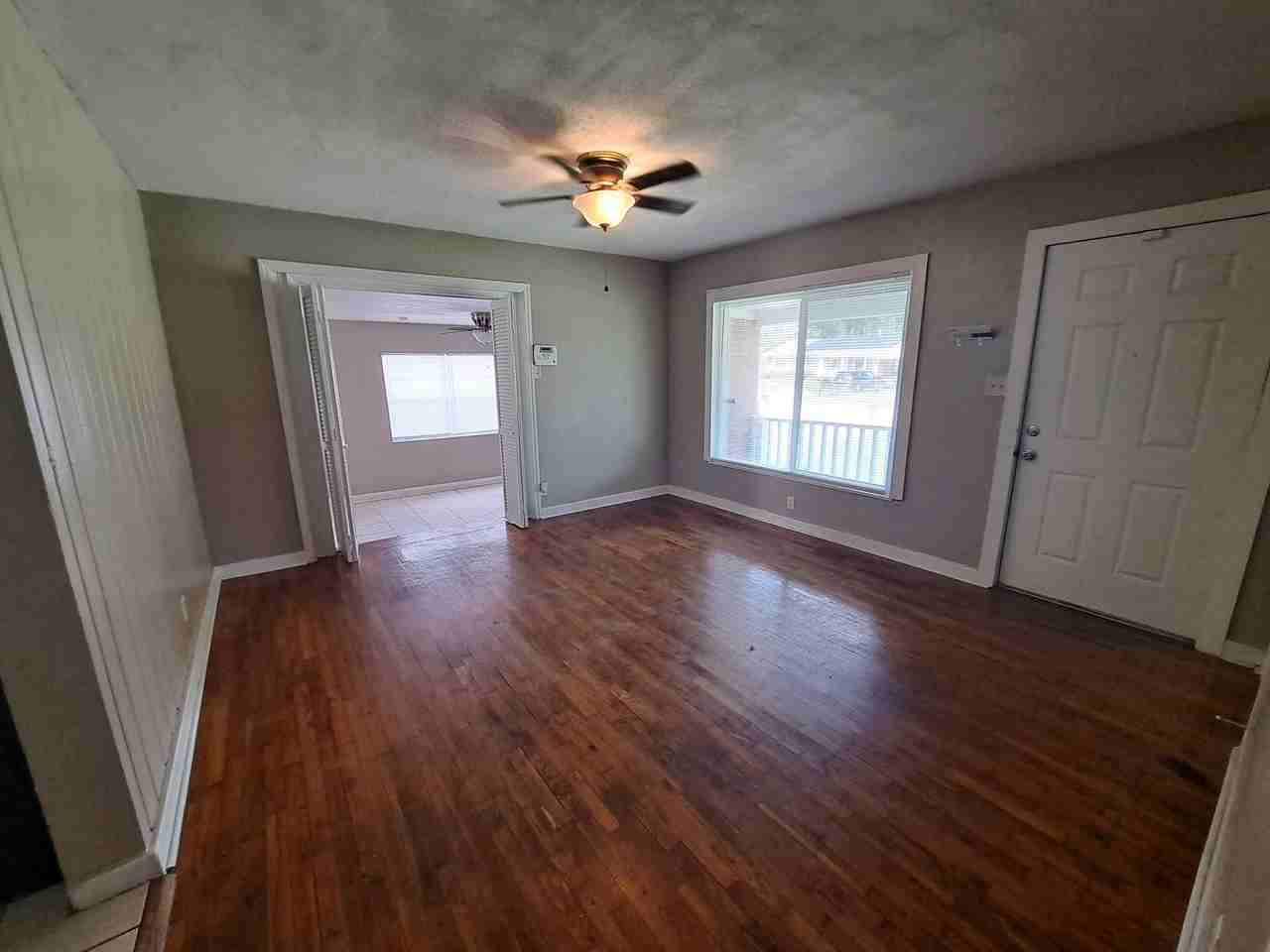 203 Brigadier St - Photo 3 of 24