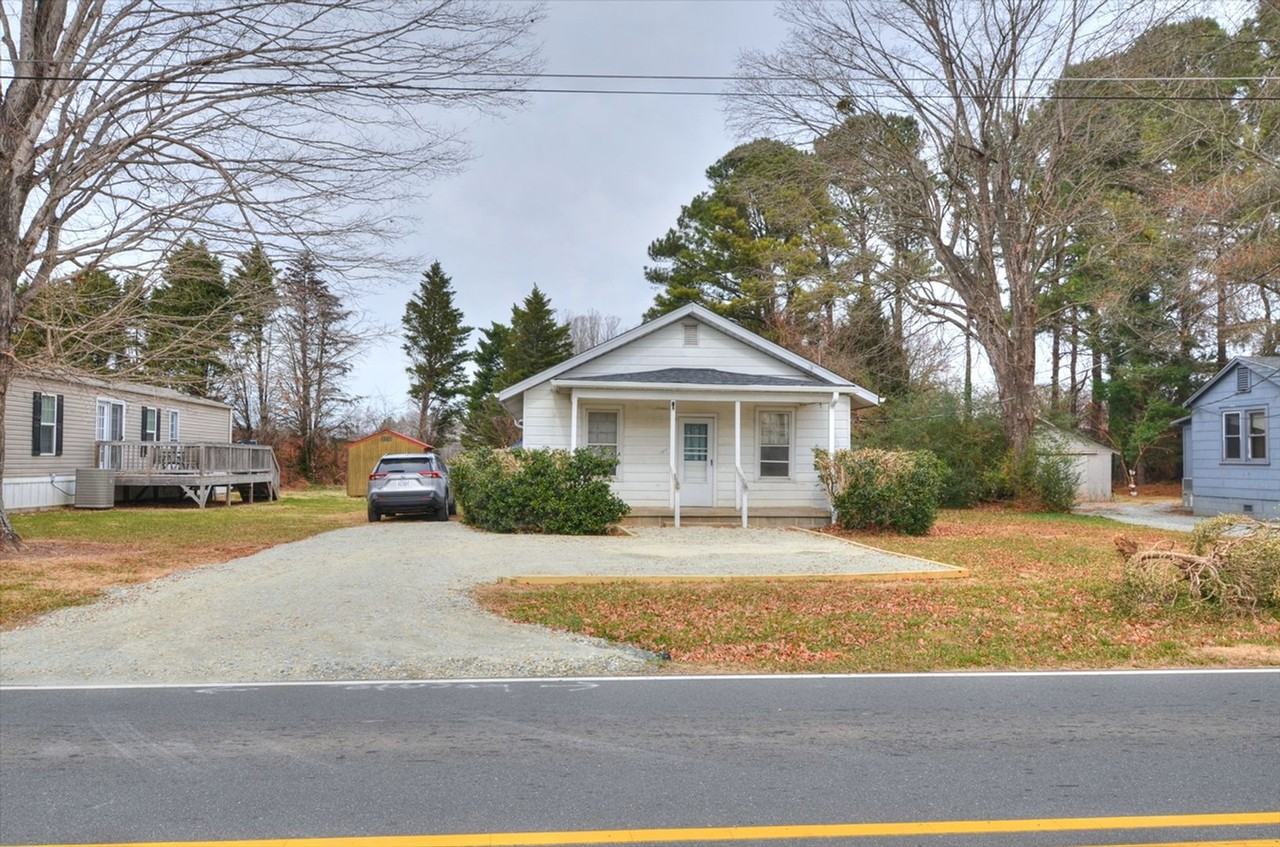 3511 Forrest Ave - Photo 2 of 19