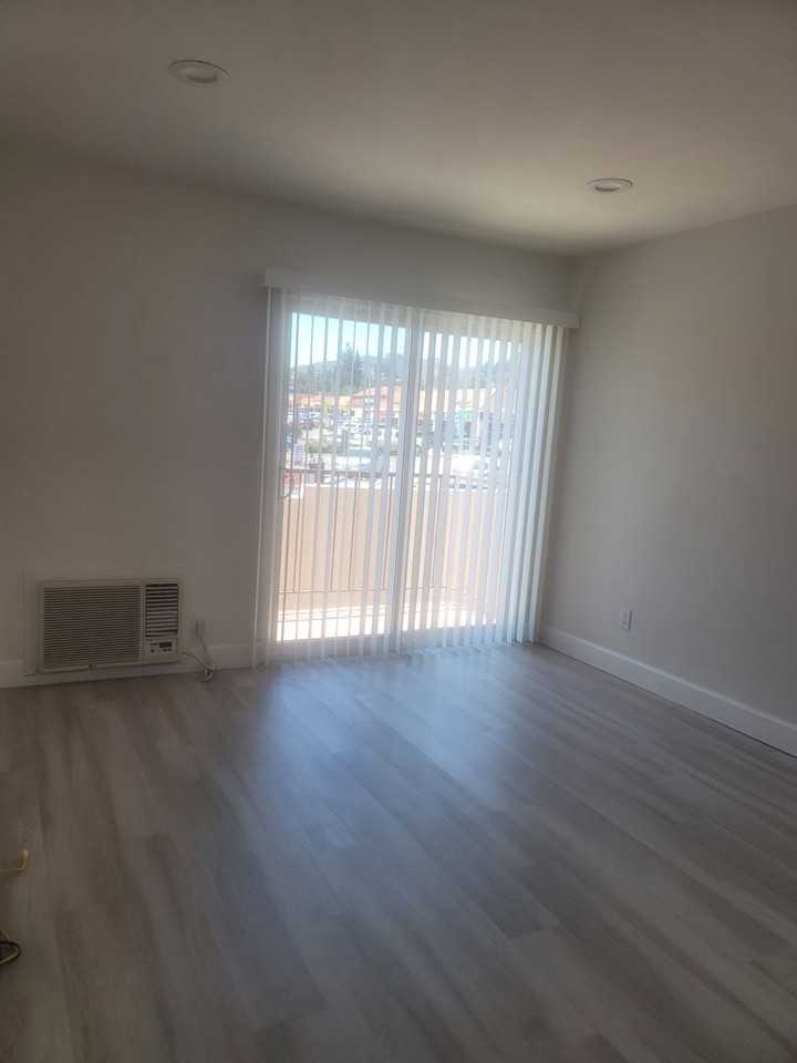 Lake Ridge - Photo 3 of 16