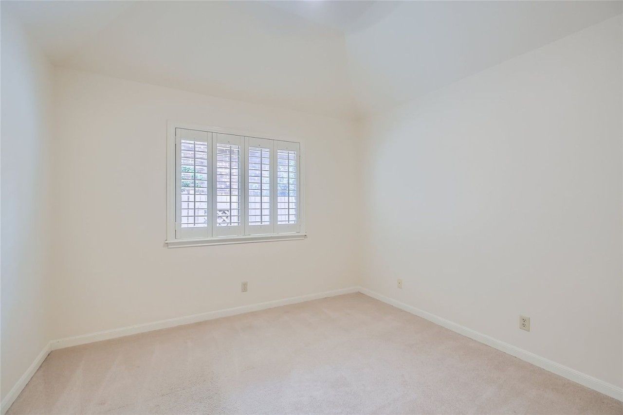 14922 Royal Orbit - Photo 7 of 11