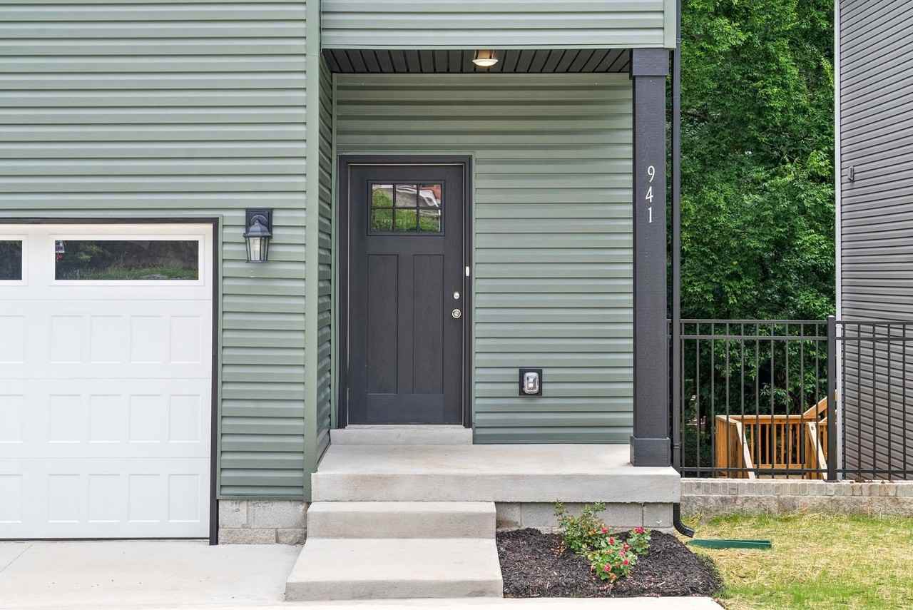 941 Cumberland Dr - Photo 4 of 30