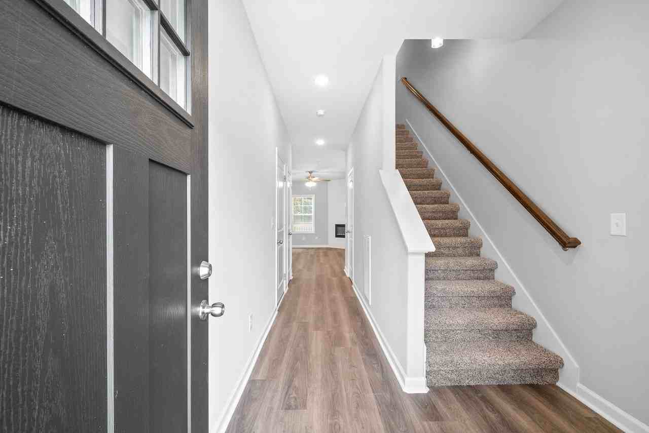 941 Cumberland Dr - Photo 5 of 30