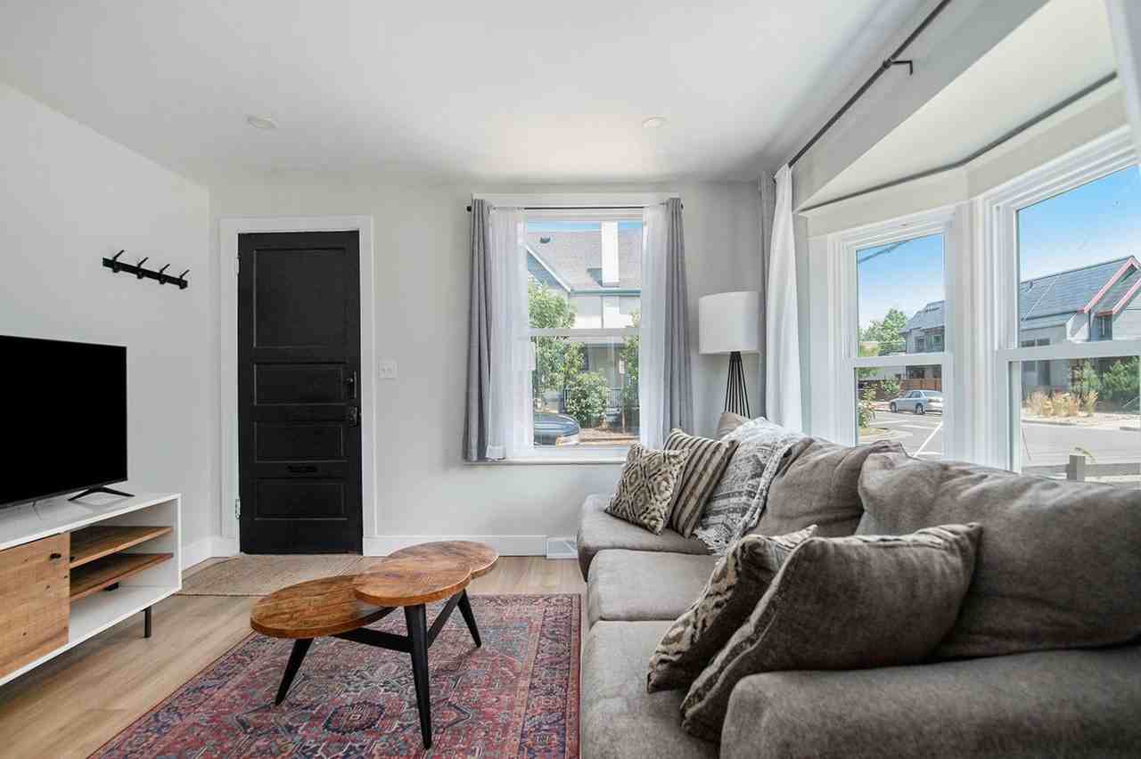 110 W Bayaud Ave - Photo 3 of 14