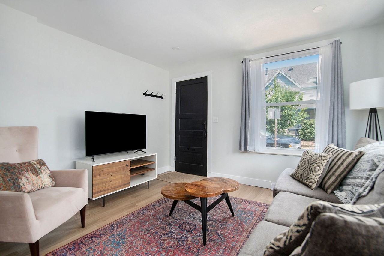 110 W Bayaud Ave - Photo 4 of 14