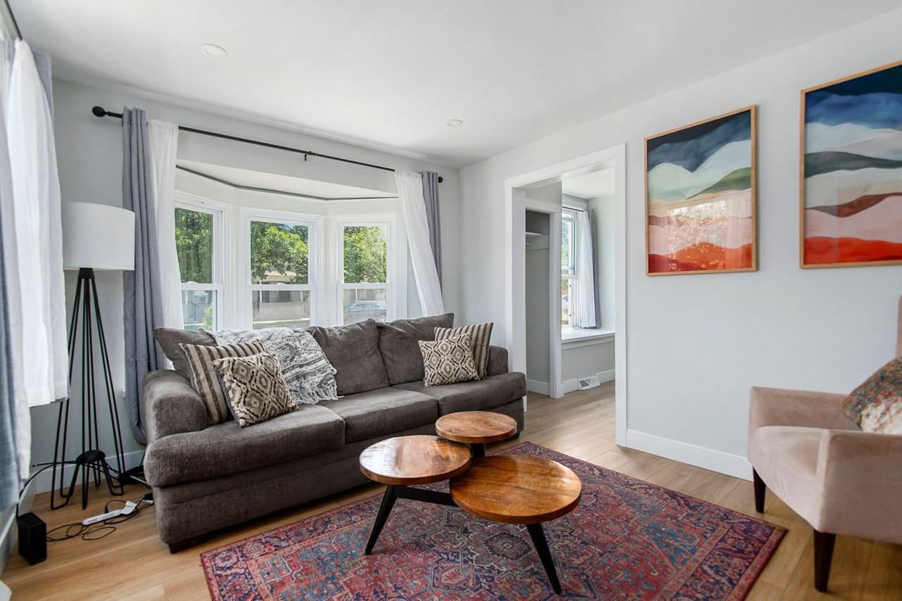 110 W Bayaud Ave - Photo 5 of 14