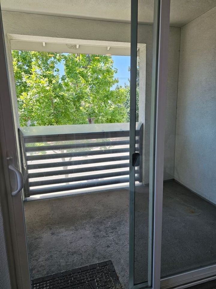 1126 Pepper Rd - Photo 2 of 30