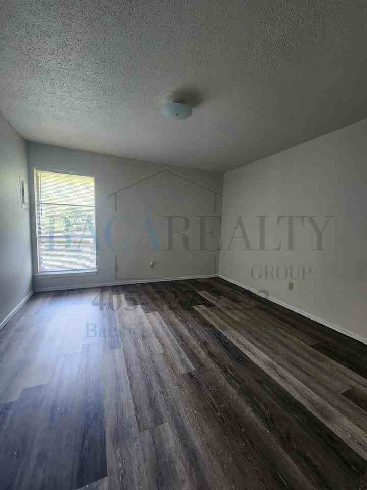 2258 Donna Dr - Photo 4 of 8