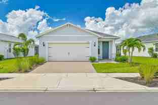 42218 Edgewater Dr - Photo 1 of 1