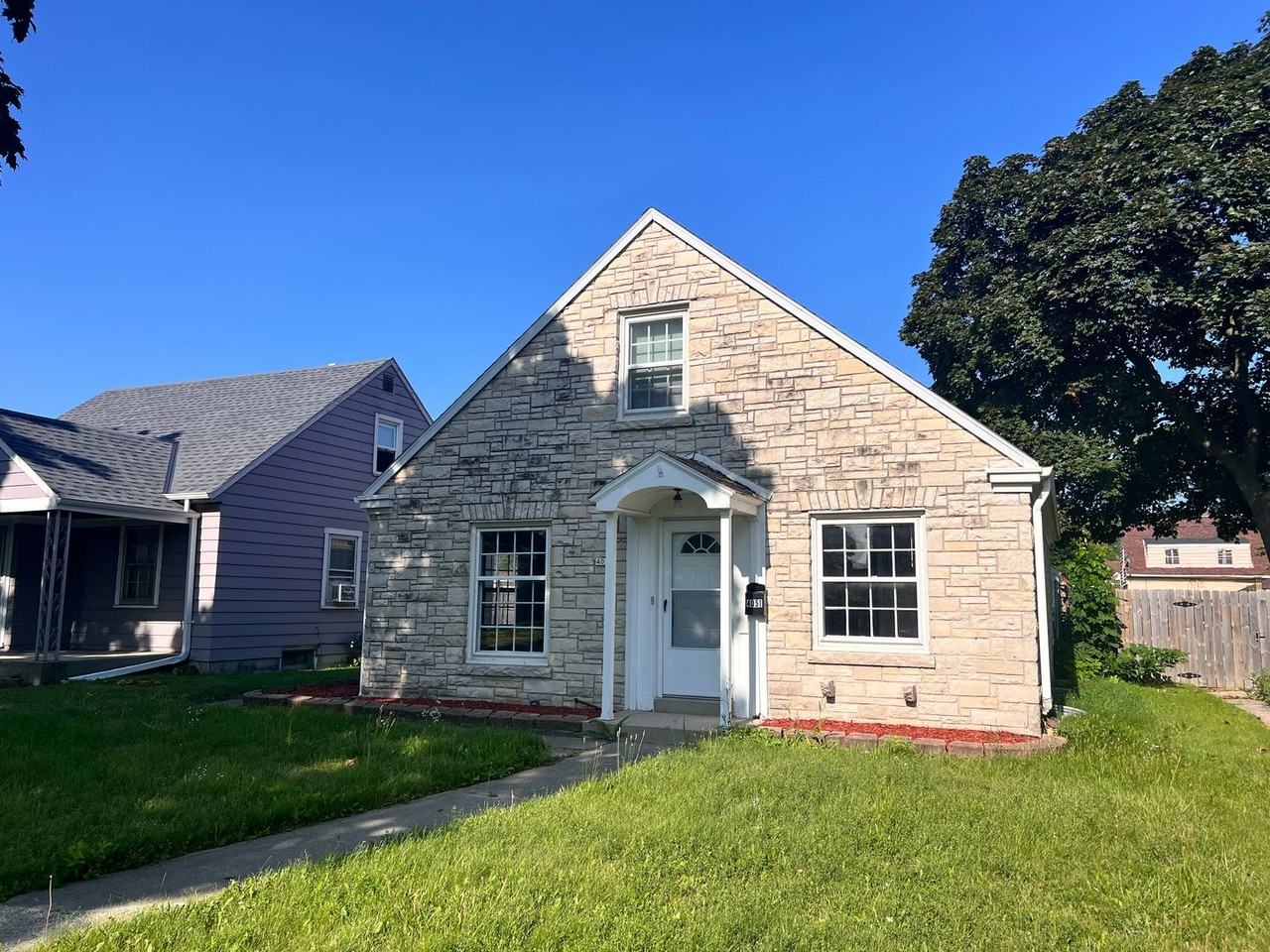 4051 N 45th St - Photo 2 of 22