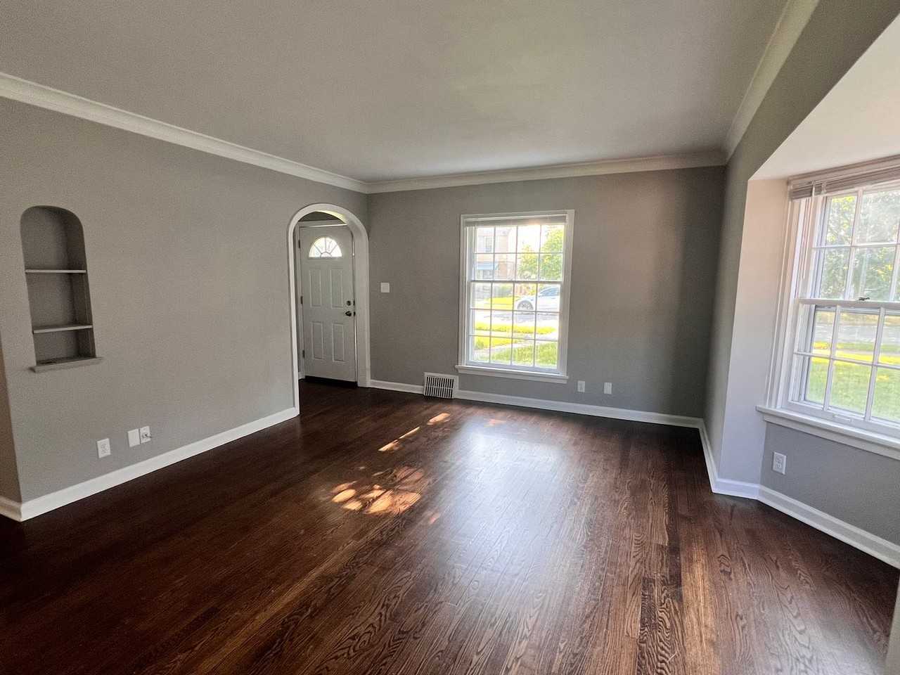 4051 N 45th St - Photo 4 of 22