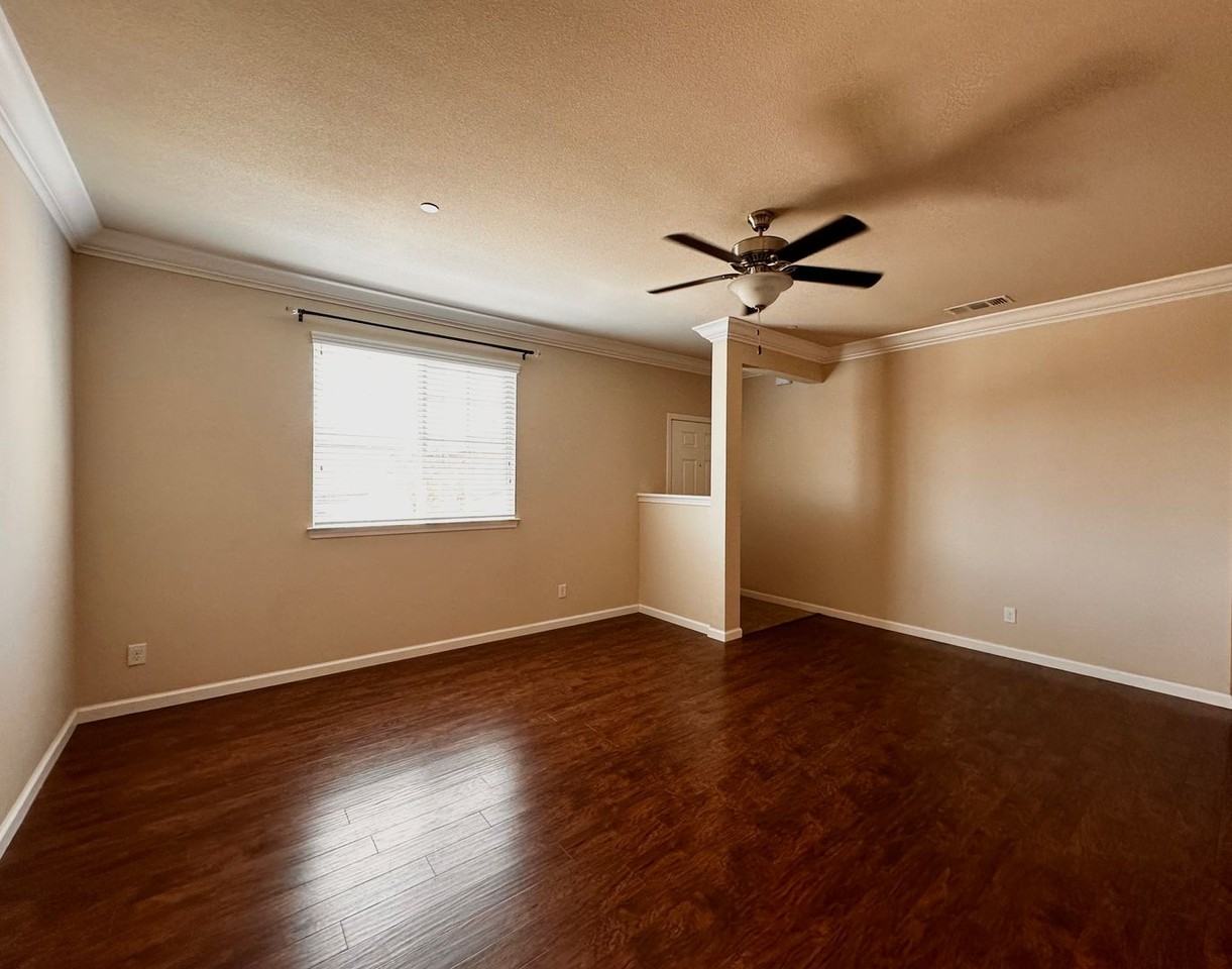 668 Mission De Oro Dr - Photo 3 of 17