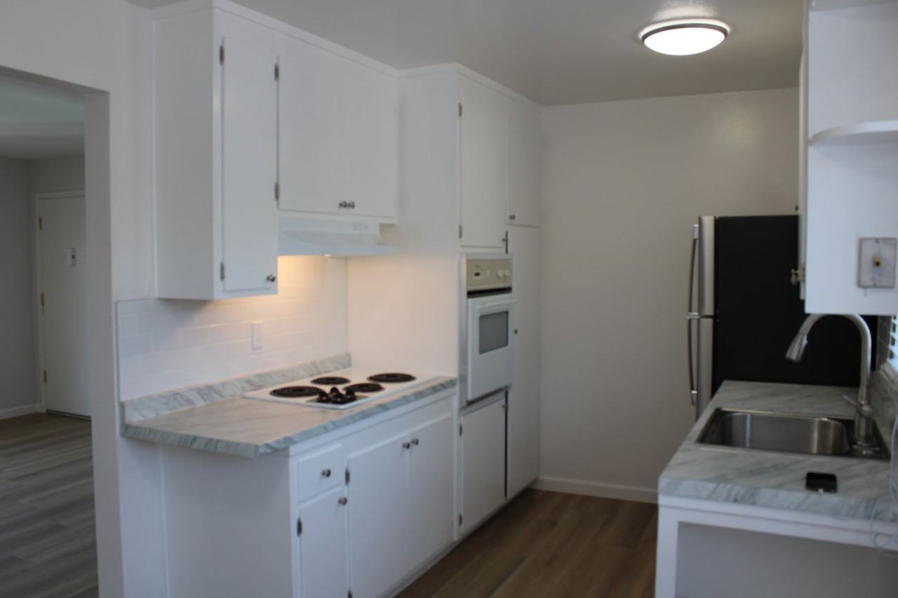 400 Orange St #306 - Photo 4 of 23