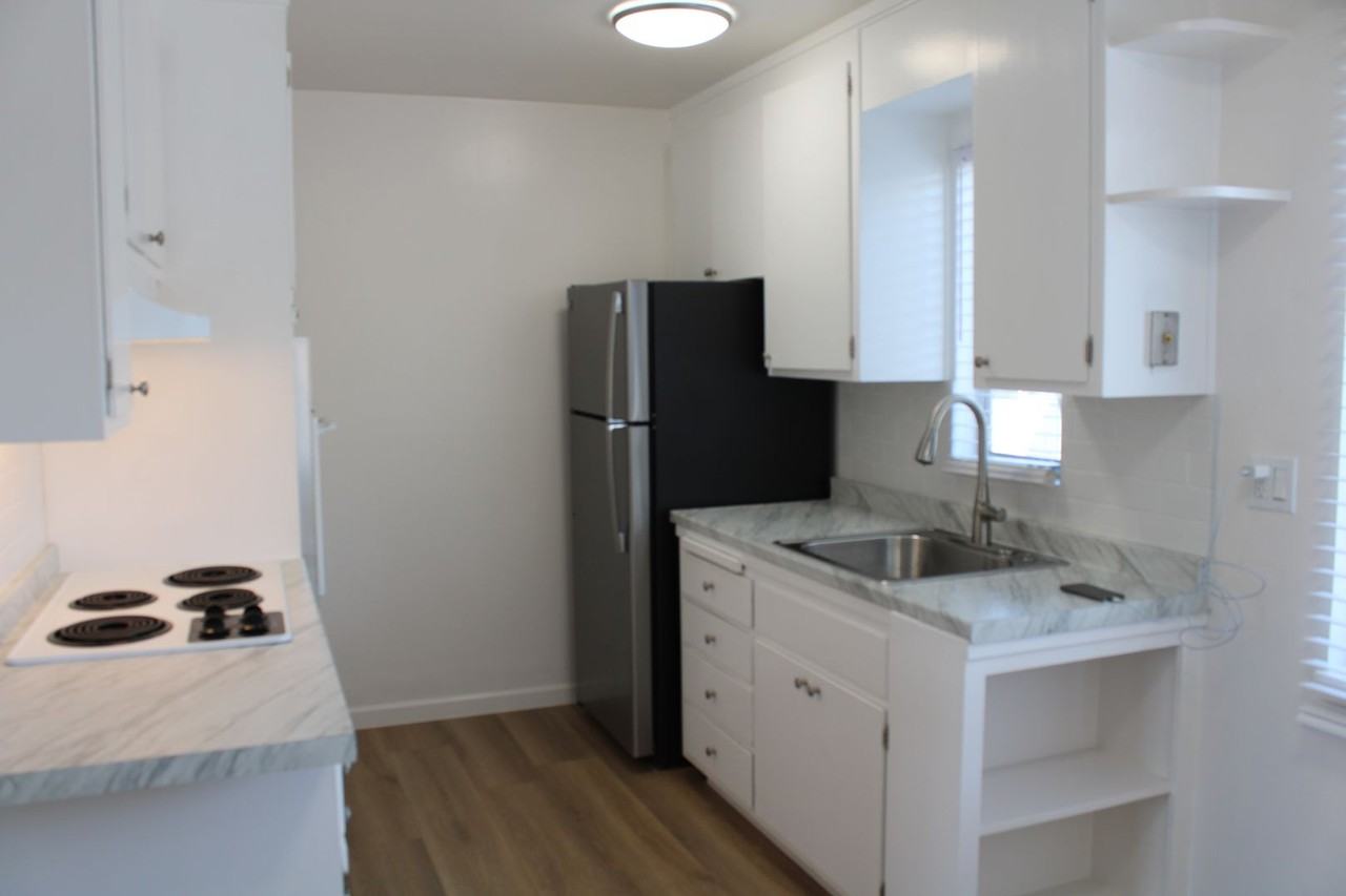 400 Orange St #306 - Photo 5 of 23