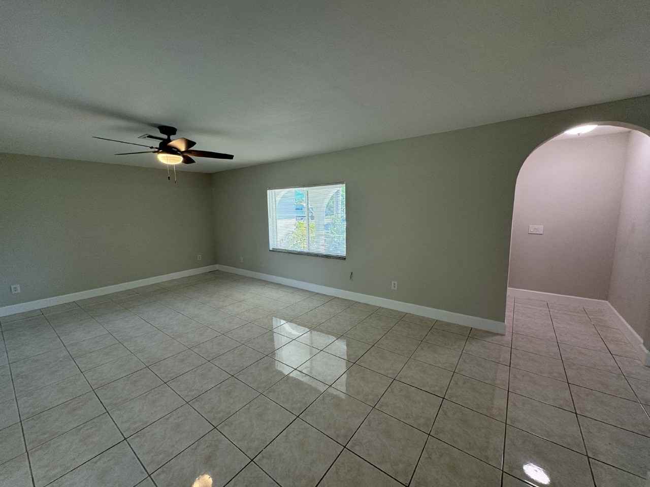 5015 Lee Blvd - Photo 2 of 35