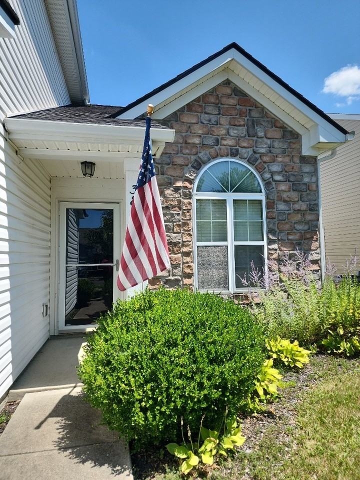 3888 Winding Twig Dr - Photo 2 of 21