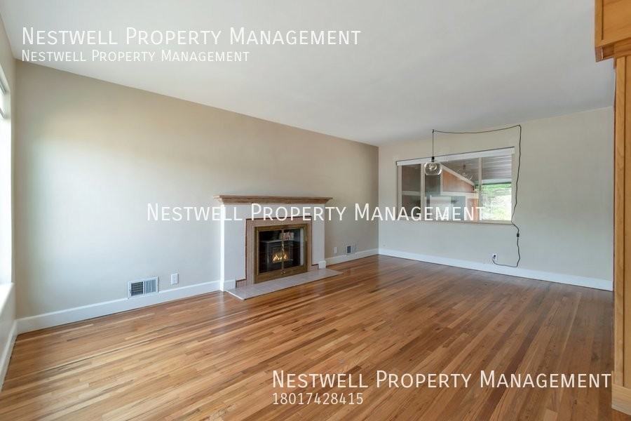 2762 E Delsa Dr - Photo 3 of 20