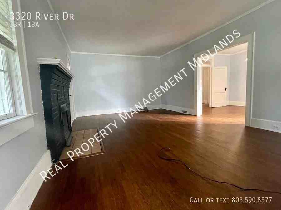 3320 River Dr - Photo 3 of 12