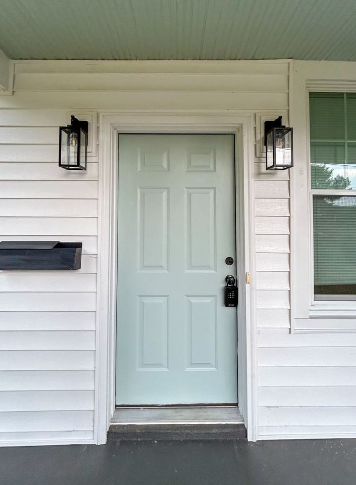 4701 Hilltop Dr - Photo 2 of 20