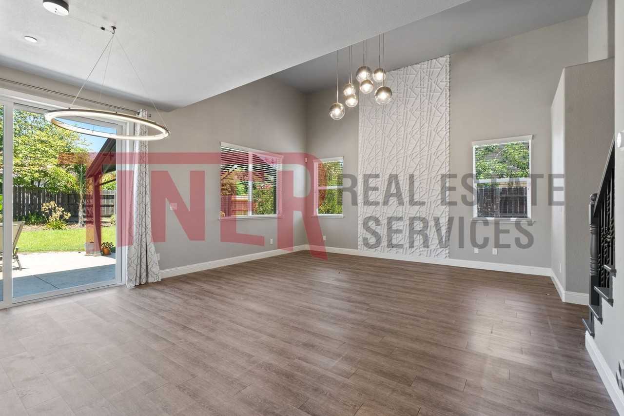 11029 Carmenet Way - Photo 2 of 25
