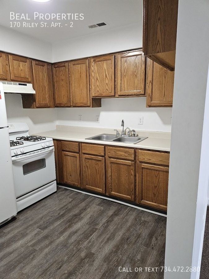 170 Riley Street #2 - Photo 6 of 14